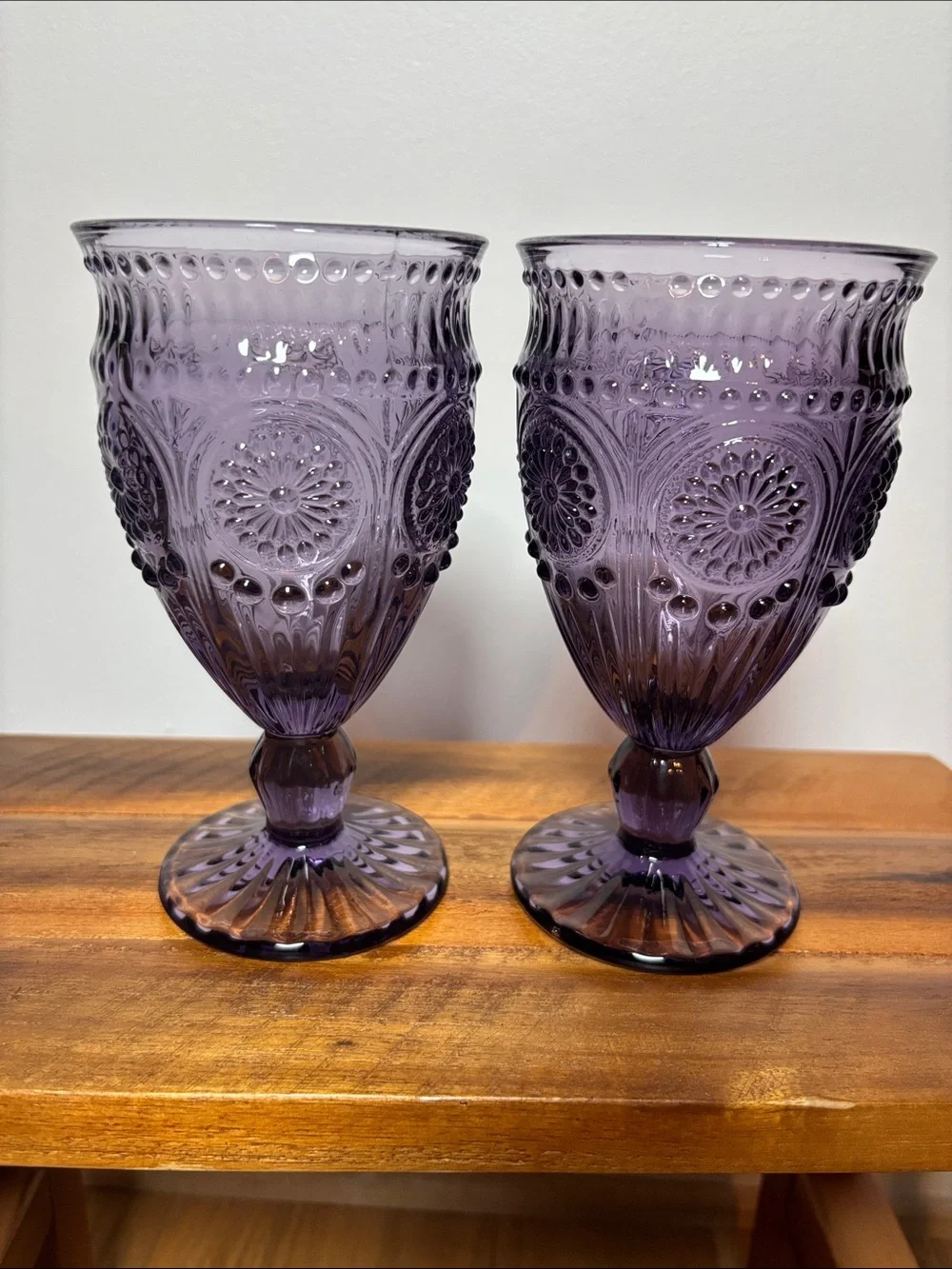 Godinger vintage pattern footed goblet medallion design amethyst purple glass